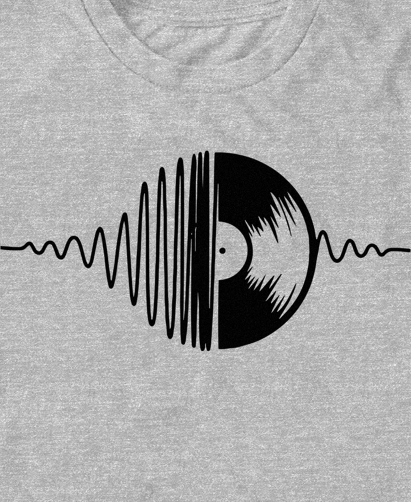 Мужская футболка Design By Humans Music Vinyl Short-Sleeve, цвет: Меланжевый — фото 2