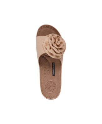Women's Honey Flower Rosette Flat Sandals