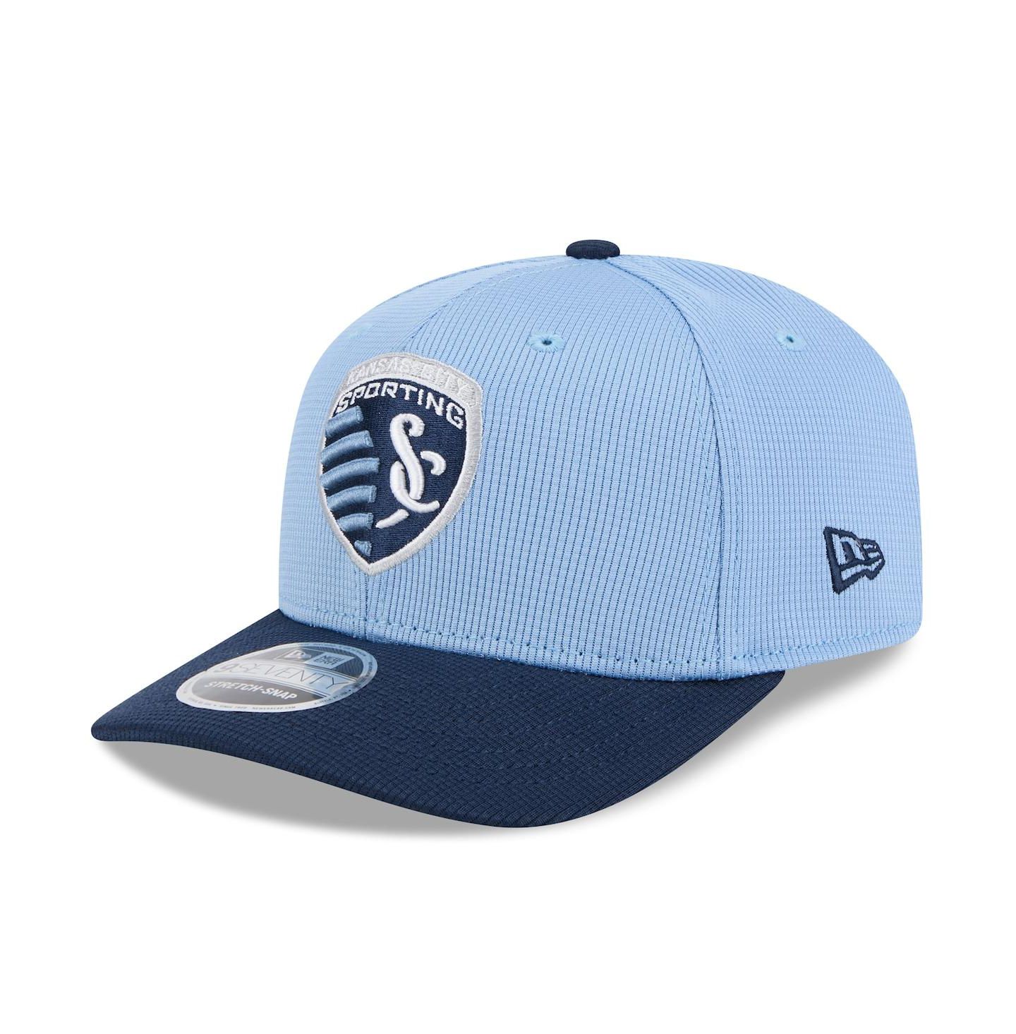 Мужские головные уборы New Era Sky Blue/Navy Sporting Kansas City 2025 Jersey Hook 9SEVENTY Stretch-Snap Hat — фото 3