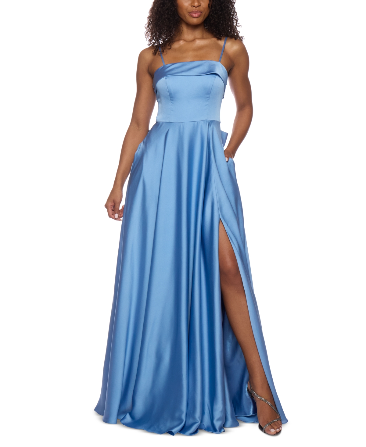 B Darlin Juniors' Satin Square-neck Sleeveless Gown