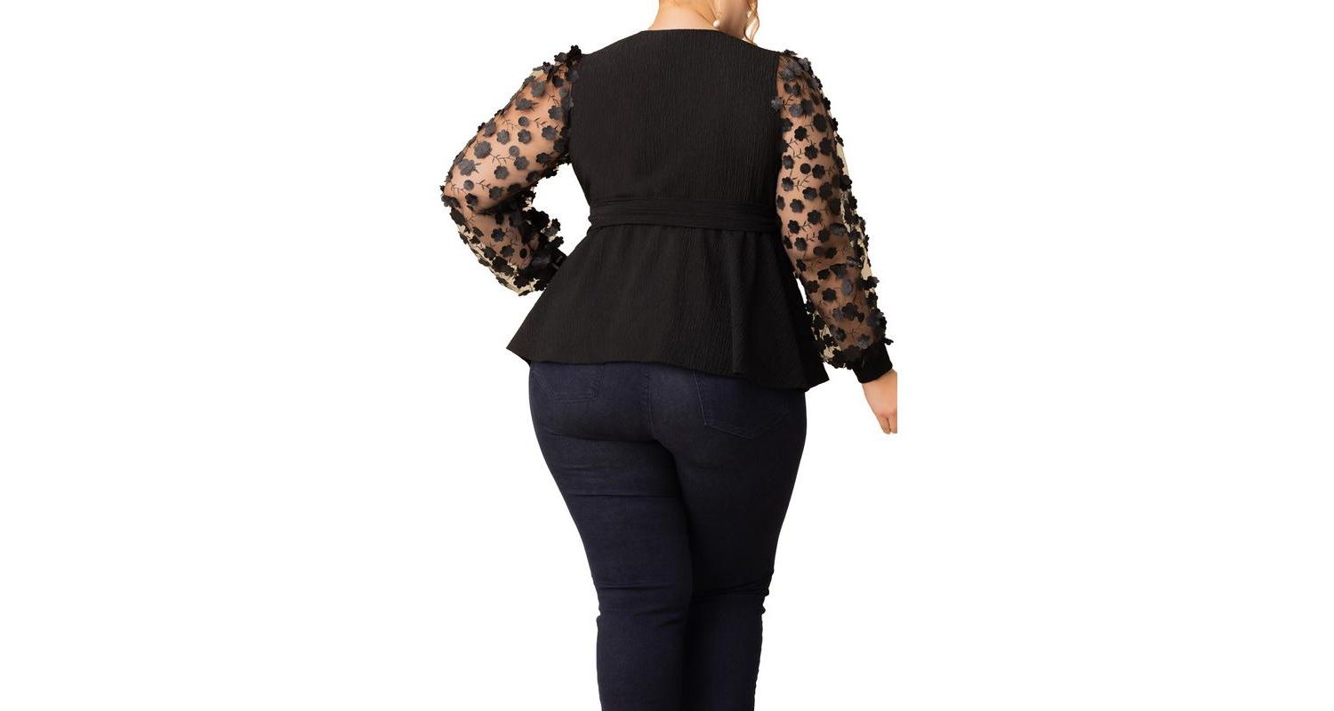 Plus Size Scattered Petals Long Sleeve Wrap Top
