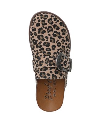 Women's Sienna Round Toe Slip On Flat Clogs