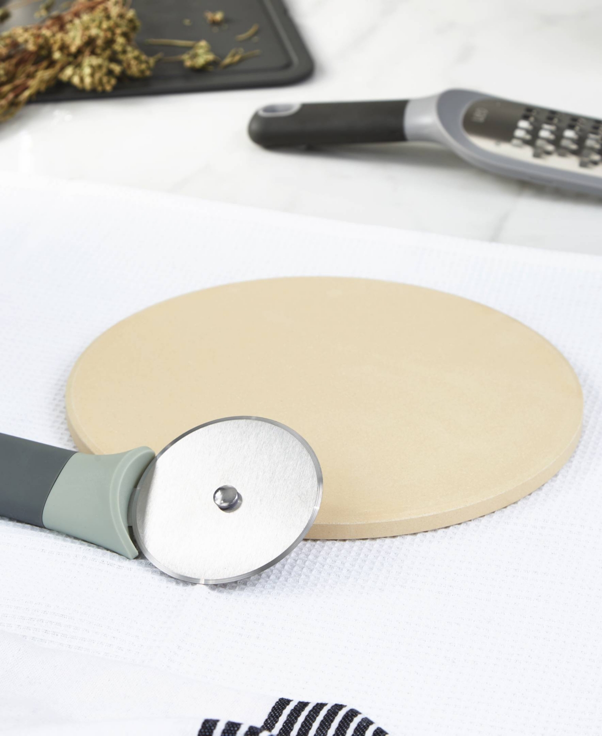 Berghoff Leo Balance Cordierite Small Pizza In Tan