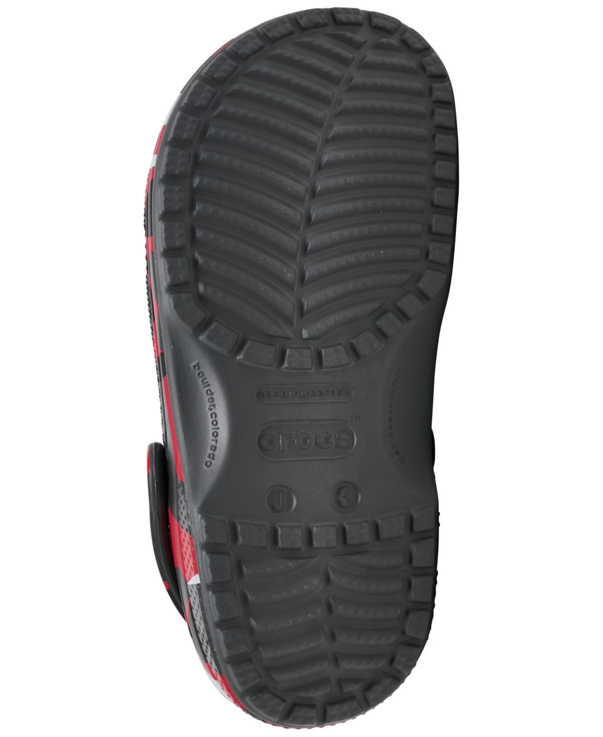 Crocs Little Kids Classic Geo Camo Clogs From Finish Line In Gray,red