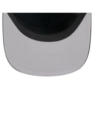 Men's Black Chicago Cubs Gummy Golfer Trucker Adjustable Hat