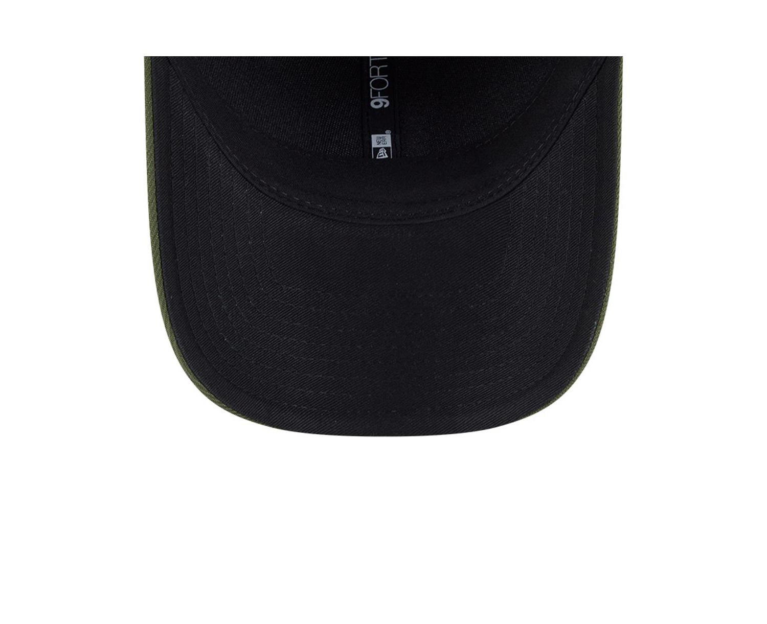 Men's Black Pittsburgh Pirates Player Replica 9FORTY Adjustable Hat