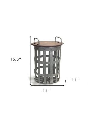 Round Accent Table – Minimalist and Durable Construction