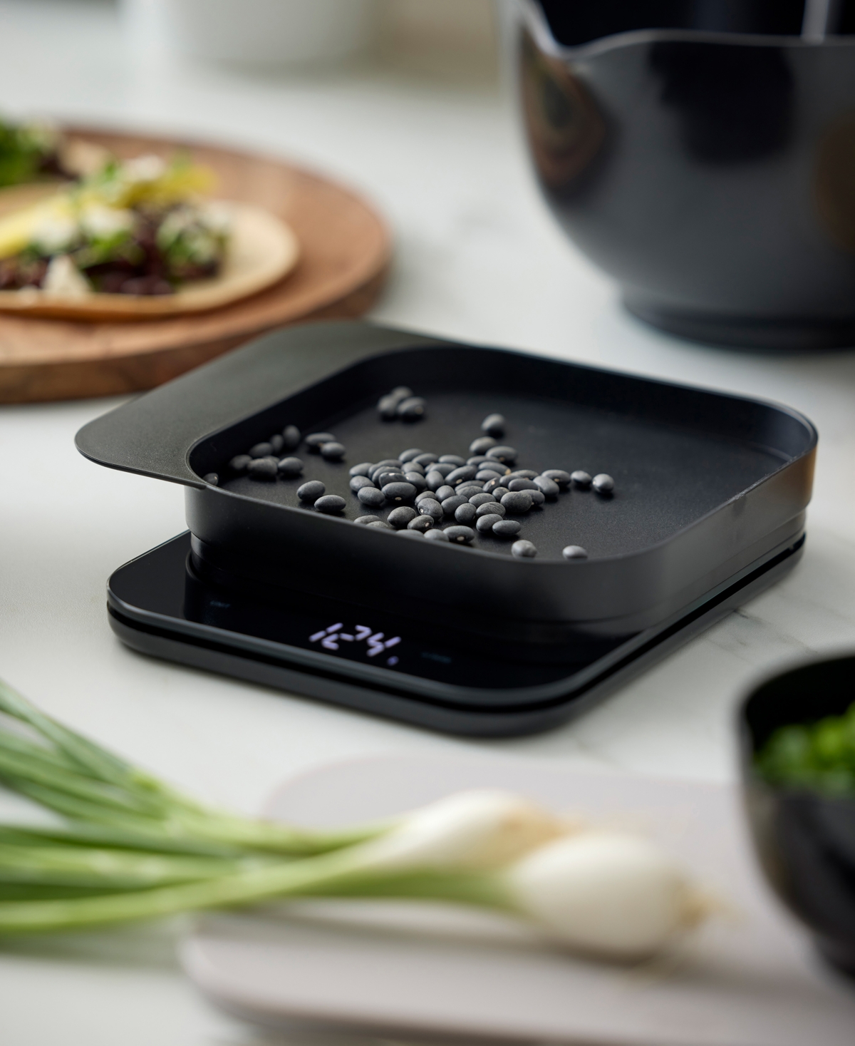 Rosti Mensura 8" Kitchen Scale In Black