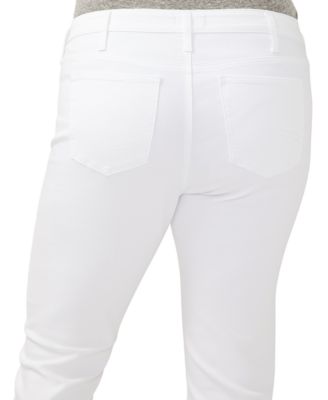 Plus Size Elyse Mid Rise Comfort Fit Capri Jeans
