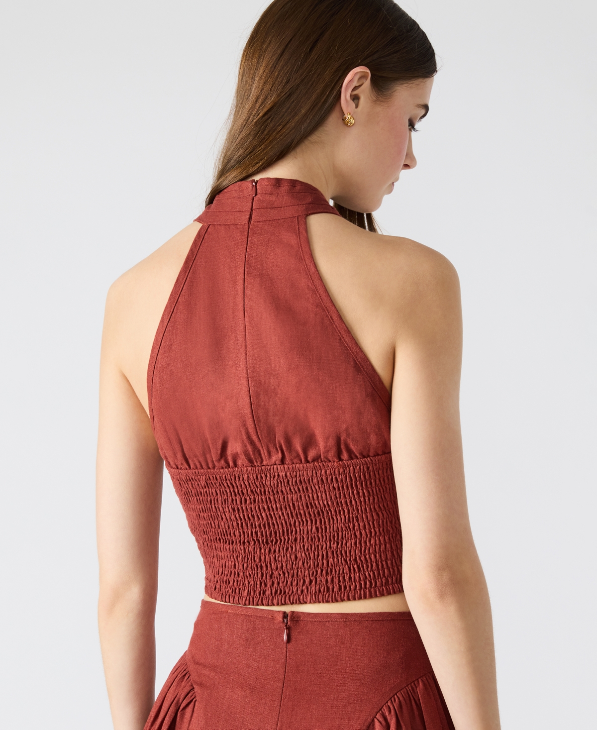 Steve Madden Winnie Twist Neck Crop Linen Blend Top In Red