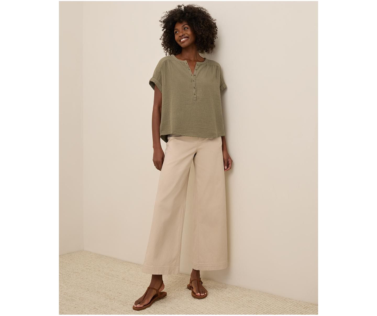 Женский топ Pact Organic Cotton Coastal Double Gauze Popover, цвет: Хаки зелёный — фото 2
