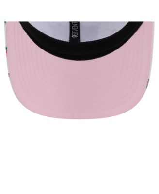 Men's White Chicago Bears Adventure Flamingo Pattern 9SEVENTY Stretch-Snap Hat