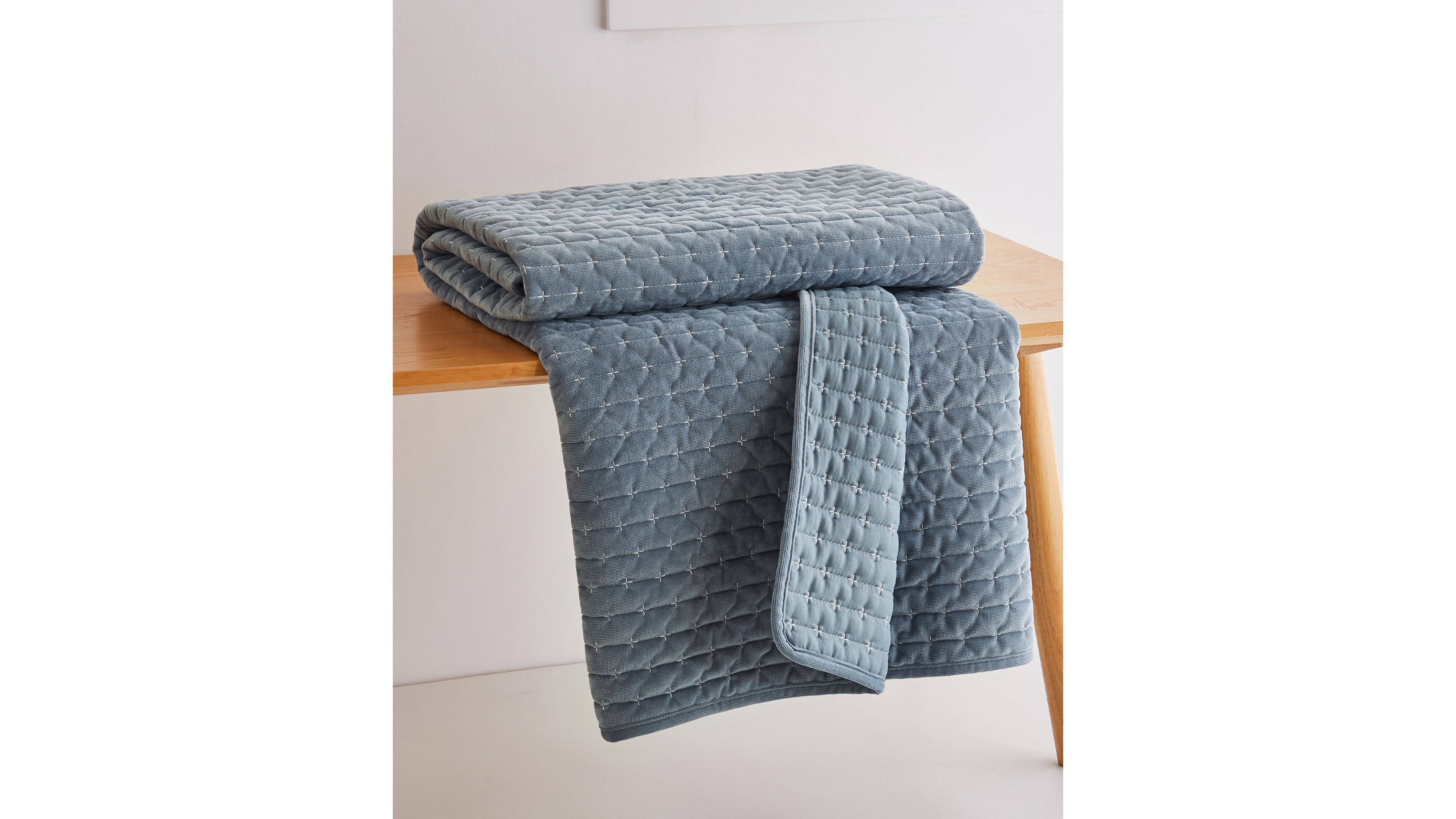 Levtex Velvet Stitch Reversible Quilted Throw, 50" x 60"
