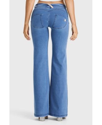 Women's Belted Low-Rise Sculpting Flare Jeans