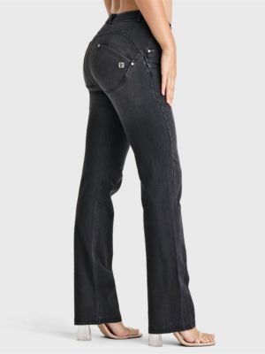Women's High-Rise Snug Sculpting Bootcut Jeans