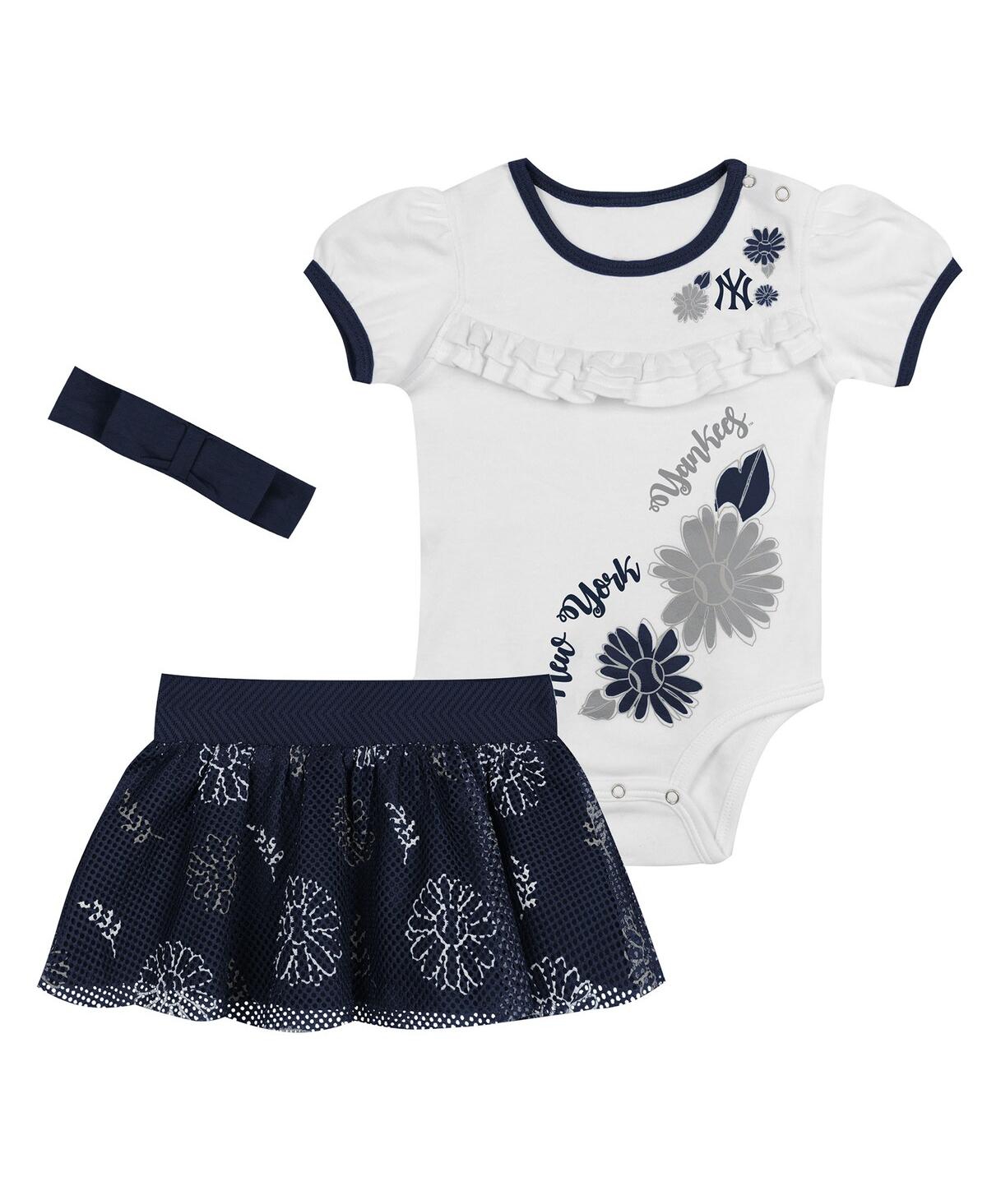 Outerstuff Infant 3-piece White New York Yankees Sweet Catcher Headband And Skirt Set In White