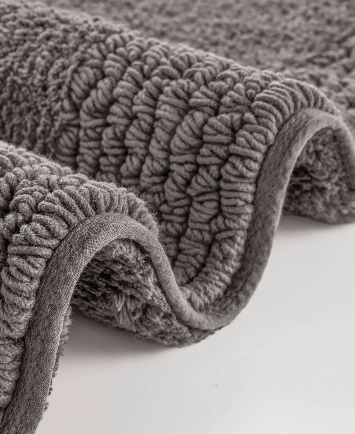 Madison Park Signature Splendor Reversible Tufted Cotton Bath Rug, 24" X 36"