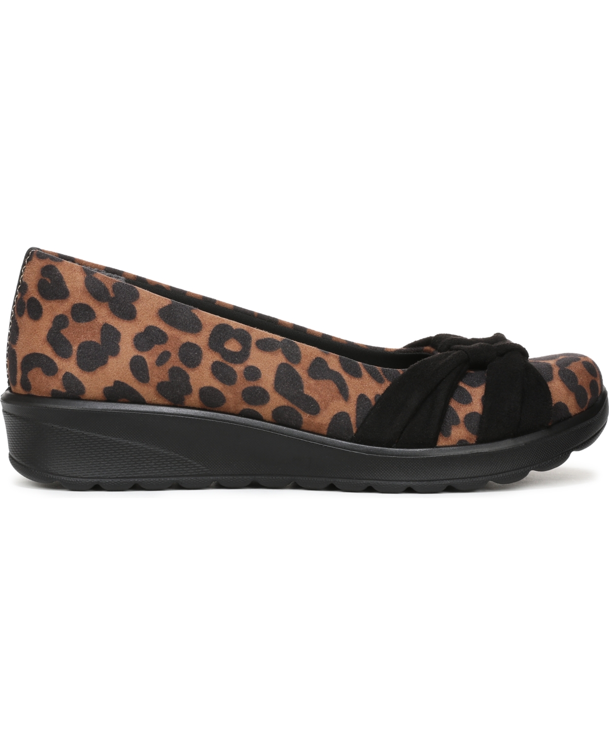 Lifestride Women's Glamour Round Toe Ballerina Flats In Animal Print