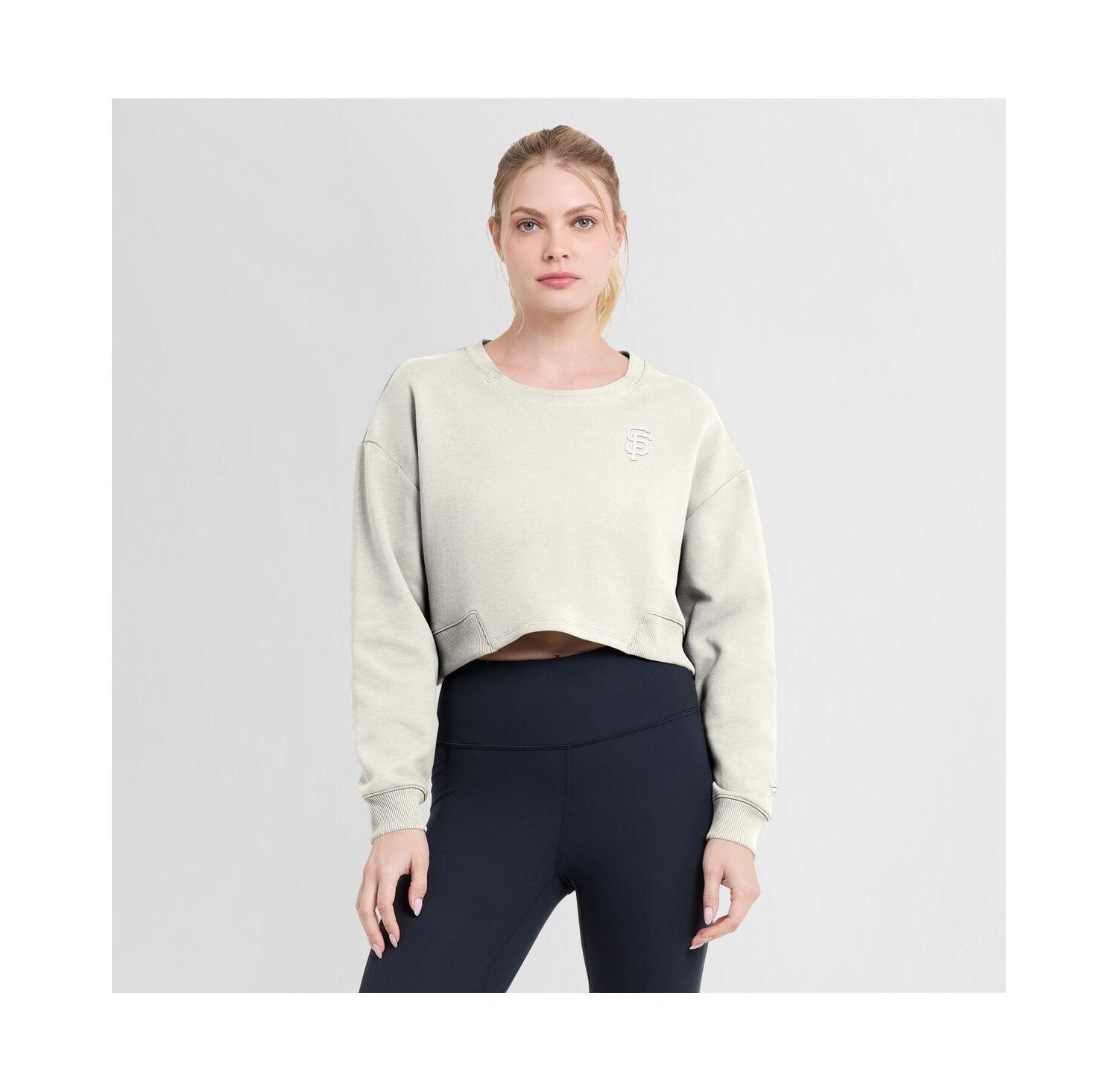 Women's Cream San Francisco Giants Relax Studio Cropped Pullover Sweatshirt