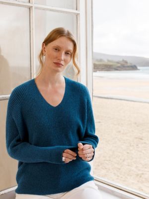 Women's Geelong Cocoon V-Neck Sweater