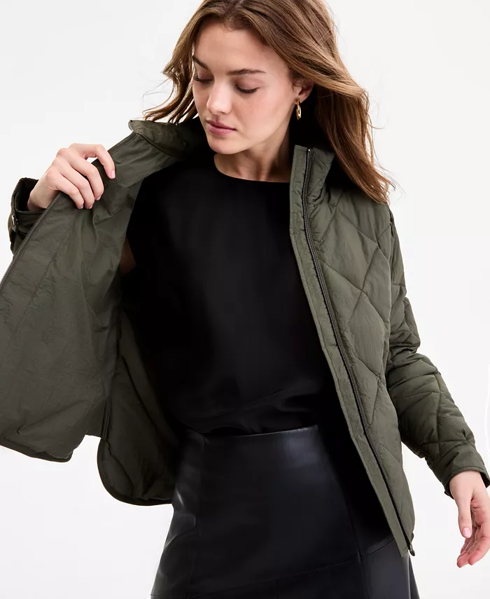 Women's Cropped Diamond Quilted A-Line Jacket - thumbnail 3