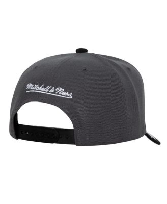 Men's Gray/Black Vegas Golden Knights Underarch Two-Tone Pro Crown Snapback Hat