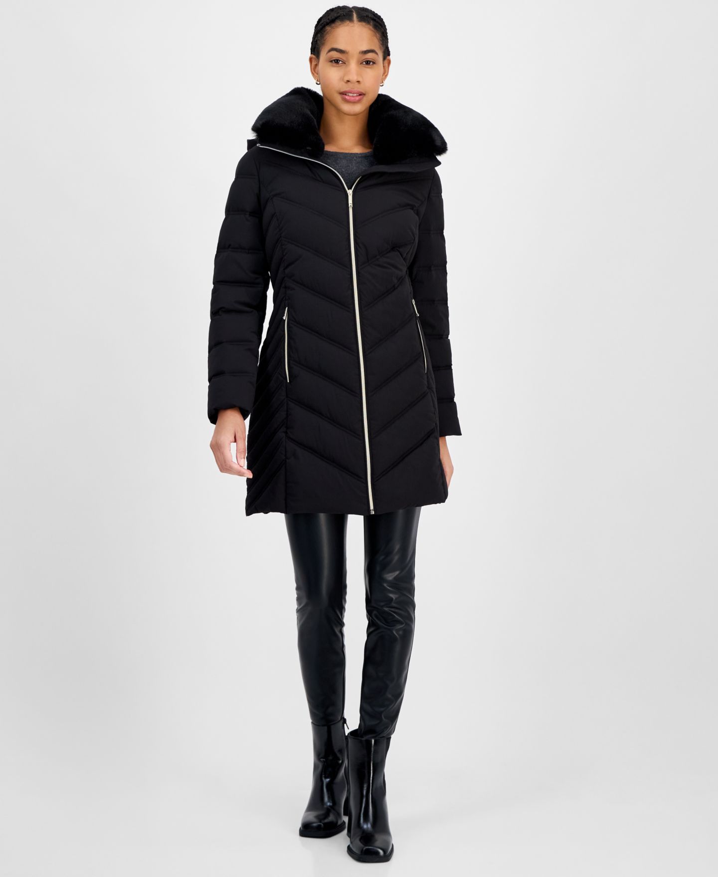 Женская куртка MICHAEL Michael Kors Faux-Fur-Trim Hooded Puffer — фото 1