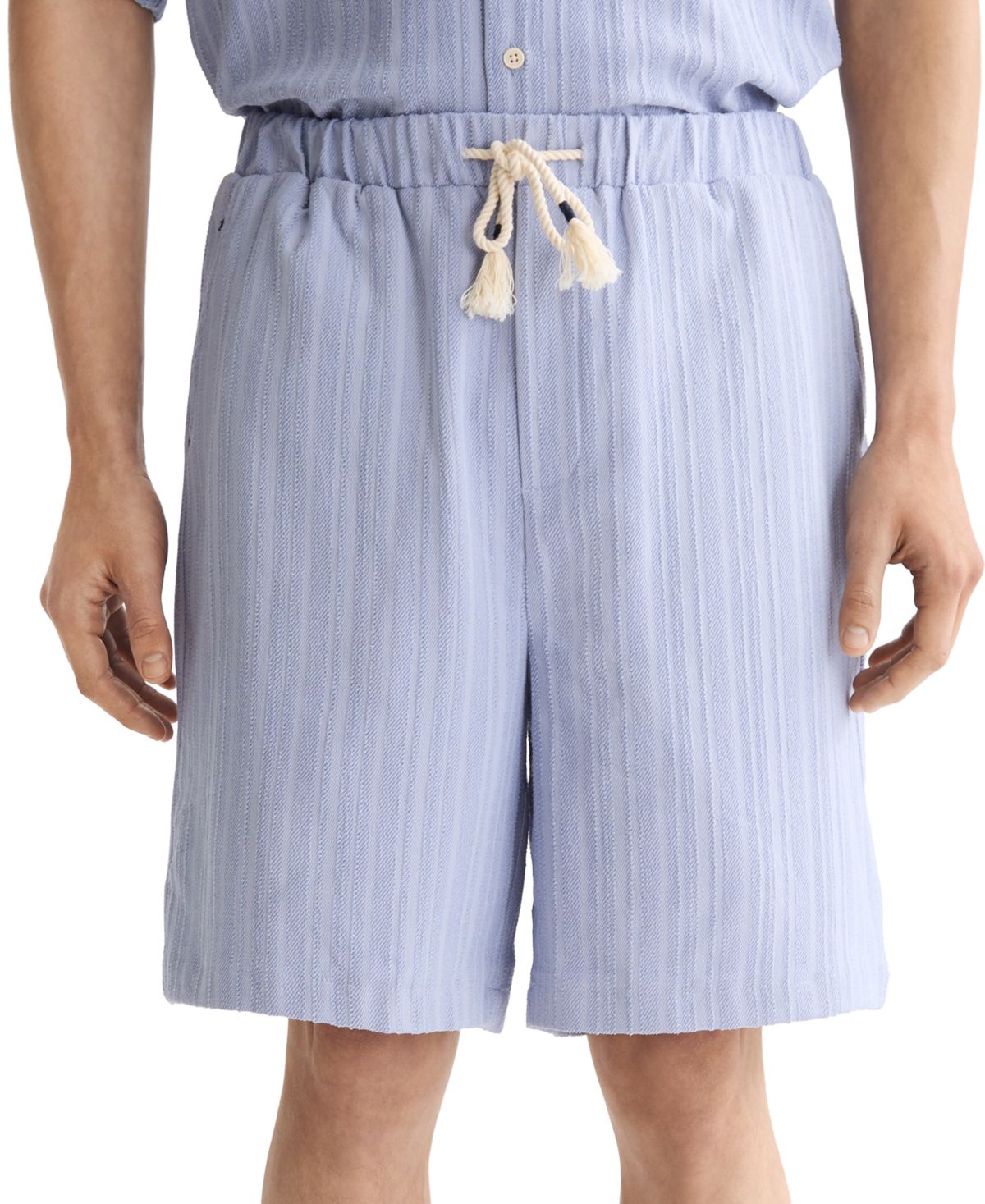 Мужские шорты на завязках в полоску в тон