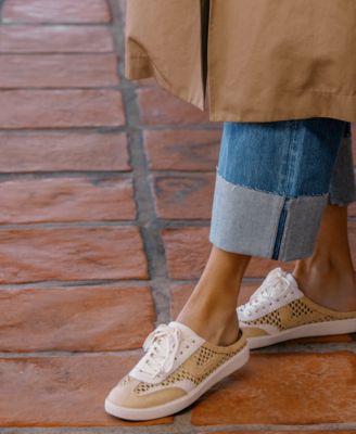 Women's Notice Slide Mule Sneakers