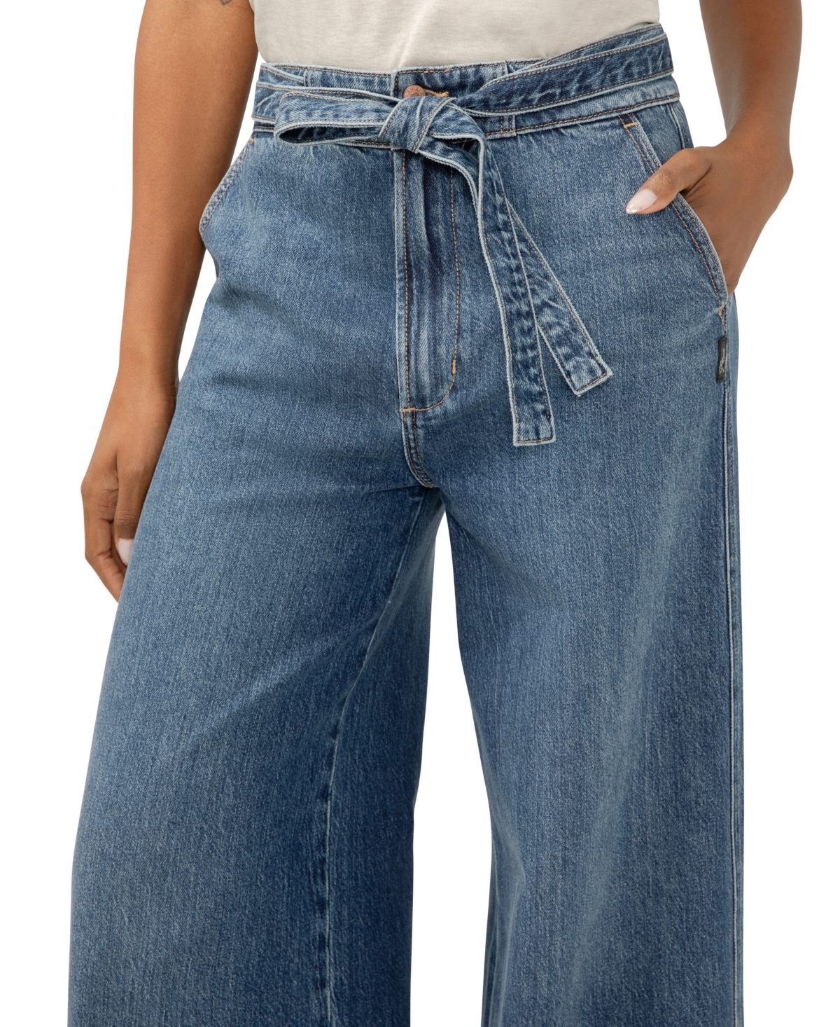 SILVER JEANS CO. WOMEN'S HIGHLY DESIRABLE HIGH RISE BELTED ULTRA-WIDE LEG JEANS 
