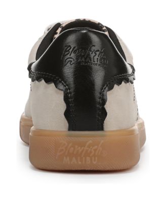 Women's Tucson Low Top Lace Up Platform Sneakers