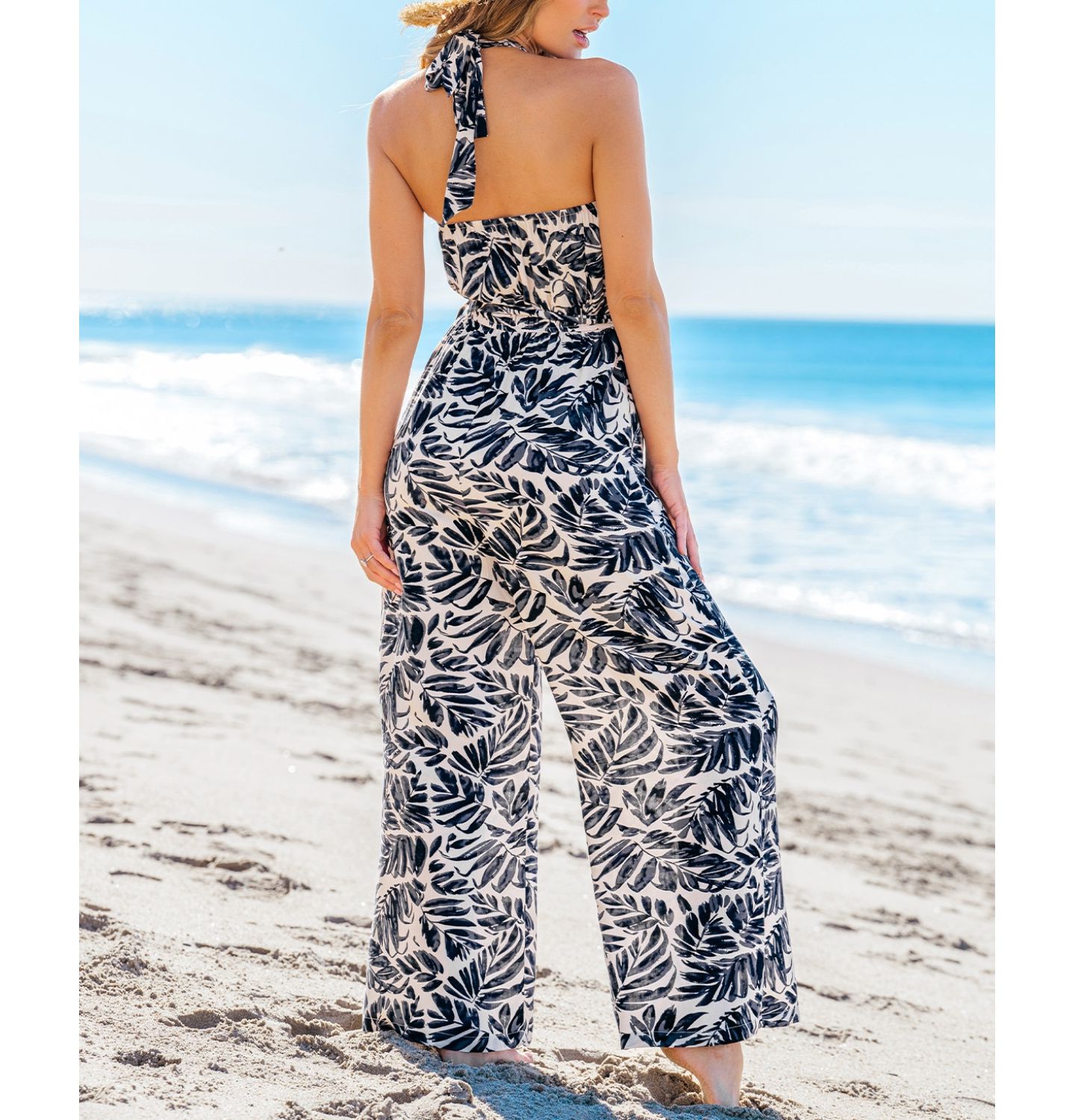 Женский комбинезон Cupshe Tropical Leaf Print Halter Wide-Leg Jumpsuit, цвет: Тёмный синий — фото 2