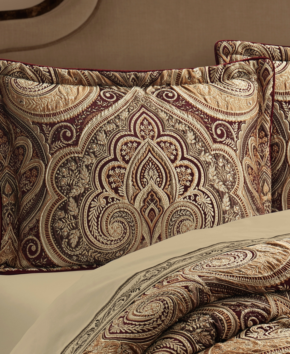 J Queen New York Calistoga 4-pc. Comforter Set, King