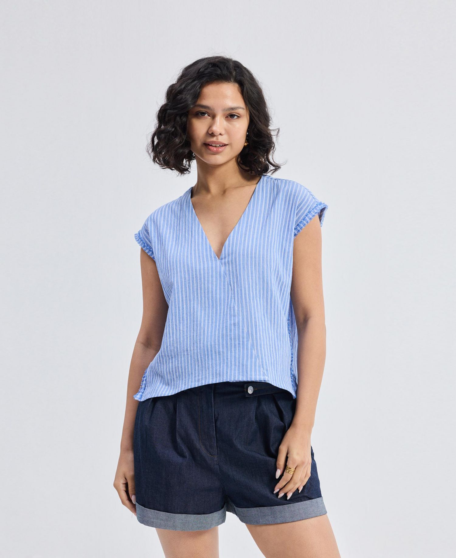Women's Boxy V-neck Top with Fray Detail