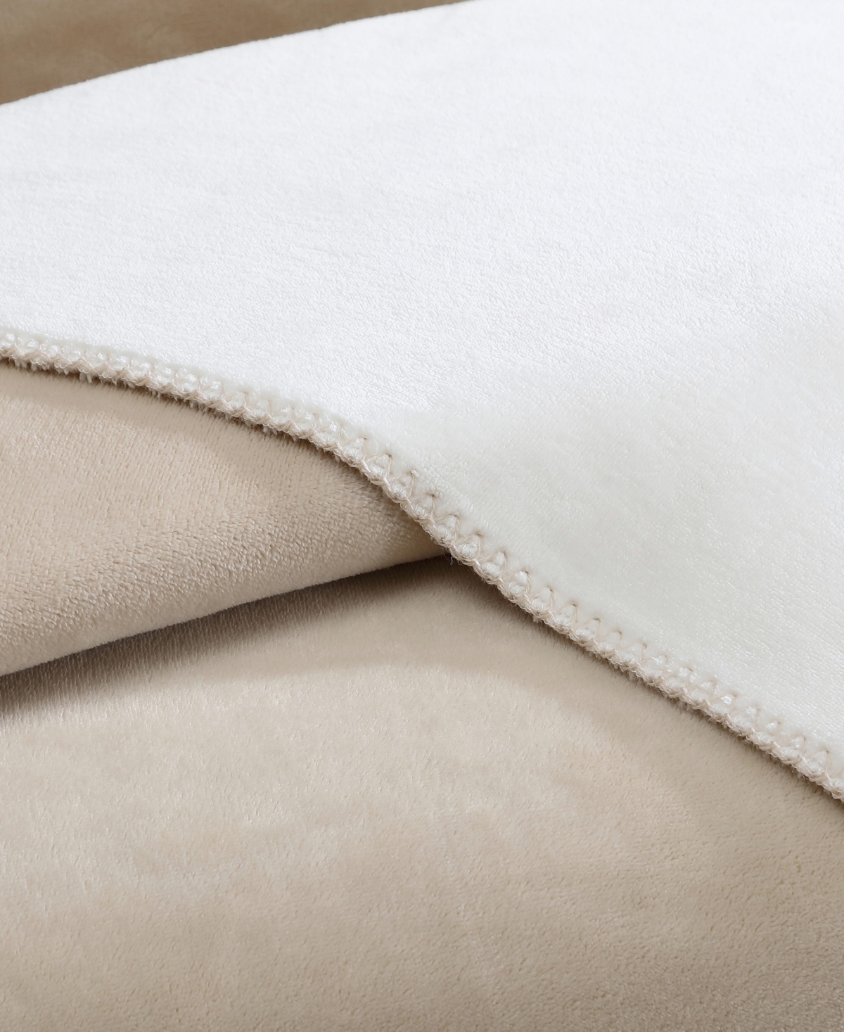Calvin Klein Modern Solid Reversible Blanket, King In Neutral