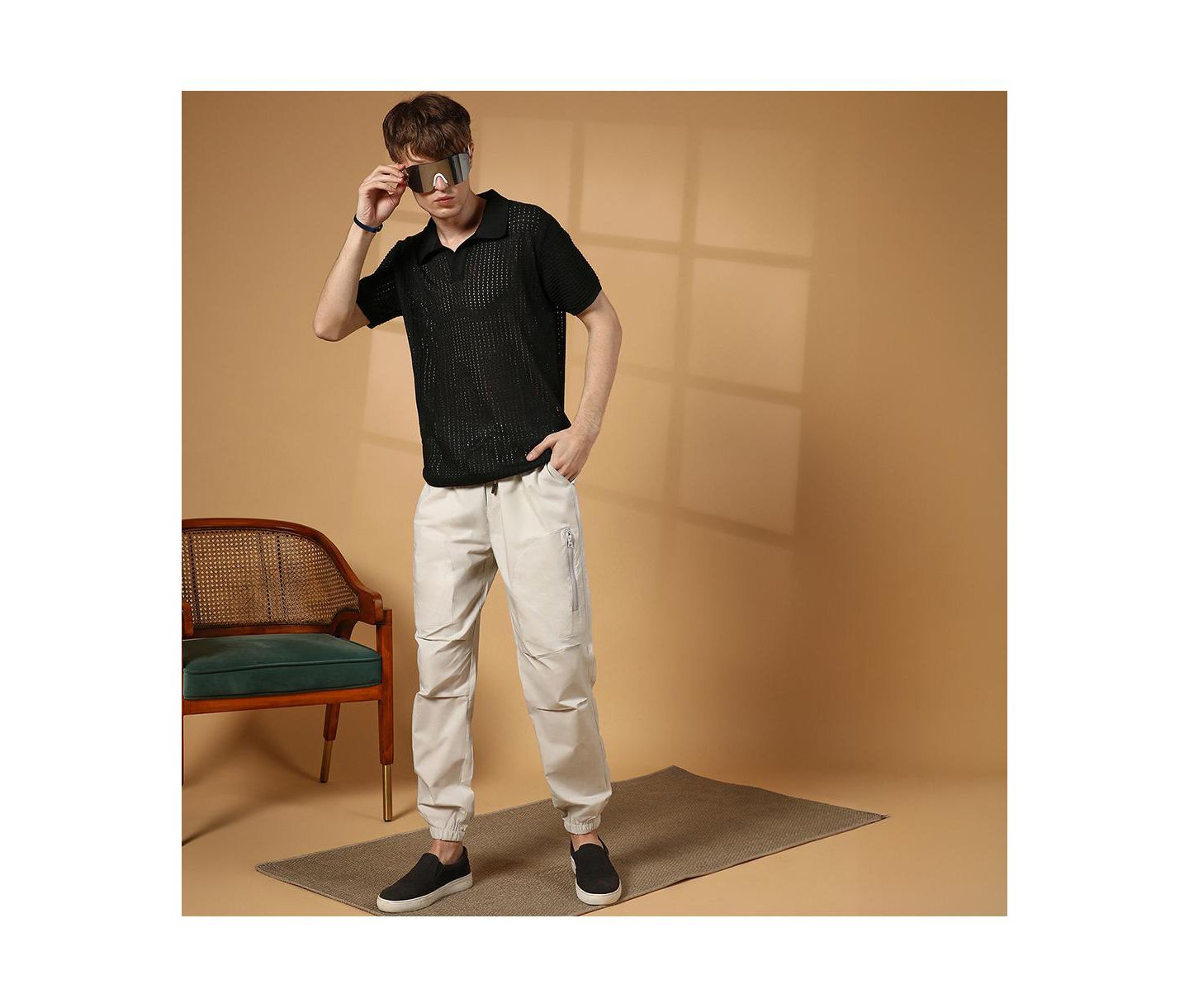 Мужская футболка Cahoot Campus Sutra Raven Black Textured-Knit Polo, цвет: Чёрный — фото 3
