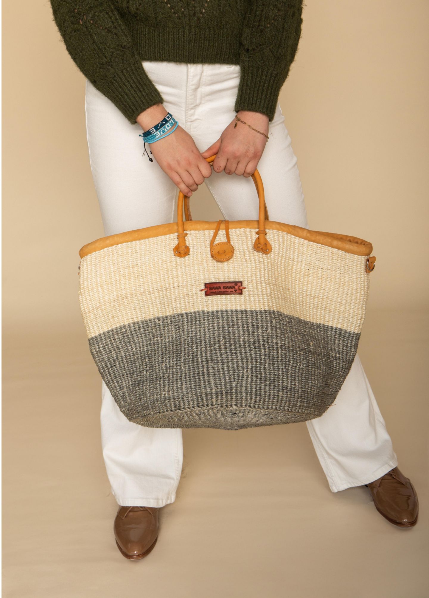Женская сумка SAWA SAWA Ash and Ivory Wisdom Handmade Sisal Straw Basket, цвет: Молочный / Серый — фото 4