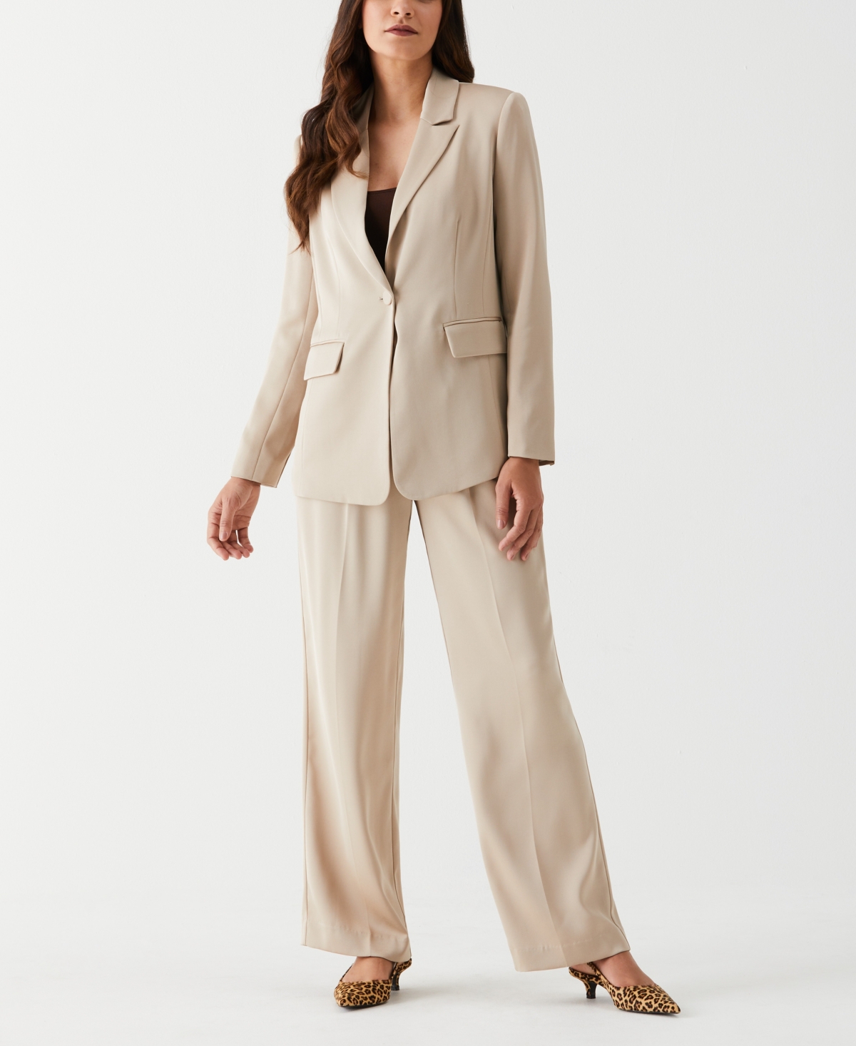 ELLA RAFAELLA PETITE SINGLE BREASTED LONG SLEEVE BLAZER WITH SHINE 
