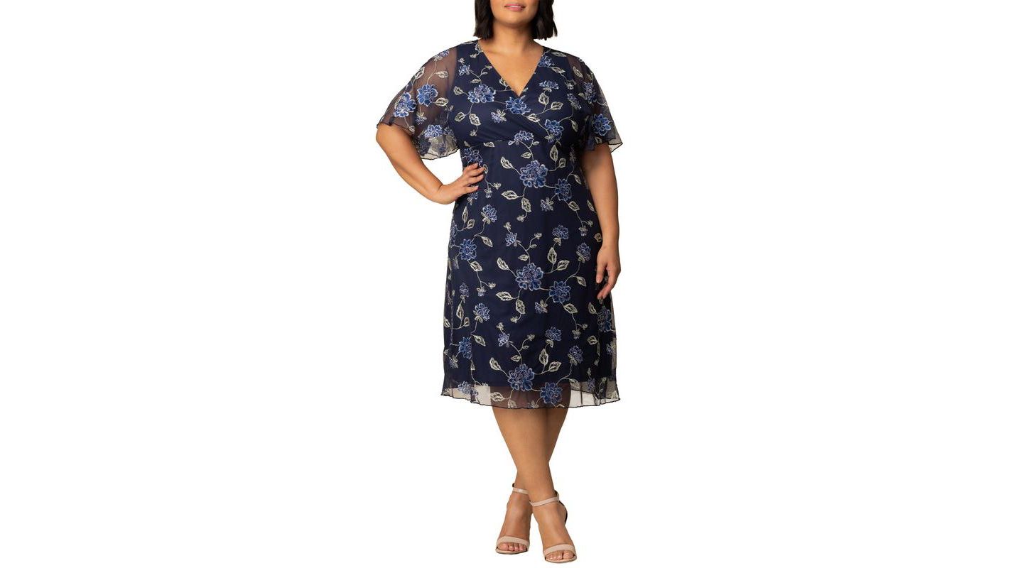 Женское платье Kiyonna Plus Size Sonnet Embroidered Cocktail, цвет: Тёмно-синий — фото 1
