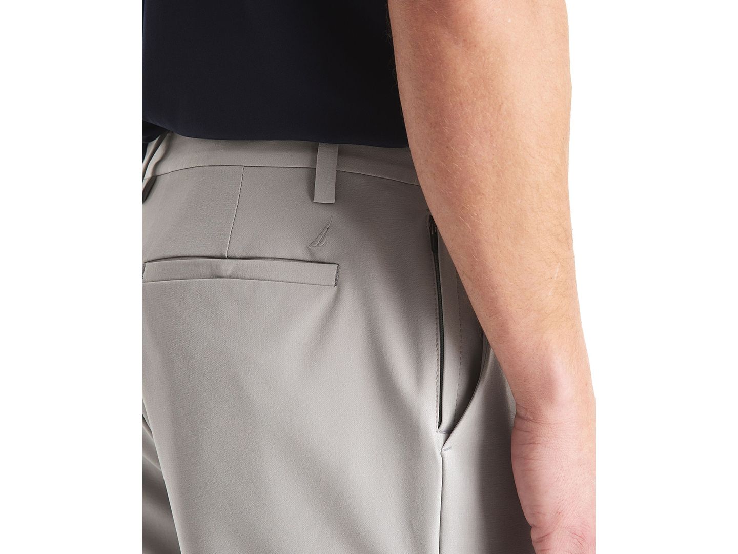 Мужские брюки Nautica Signature Slim-Fit Flat-Front Performance, цвет: Нейтральный серый — фото 3