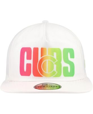 Men's White Chicago Cubs Spring Spectrum Golfer Snapback Hat