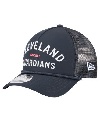 New Era - Men's Navy Cleveland Guardians Minimalist 9FORTY A-Frame Adjustable Hat