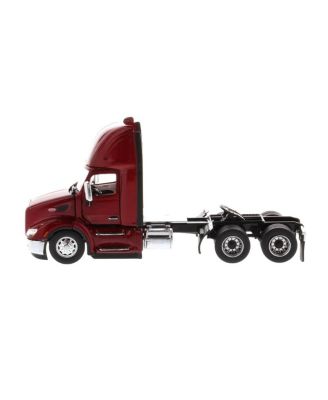 1/50 Legendary Red Peterbilt 579 UltraLoft Day Cab by Diecast Masters