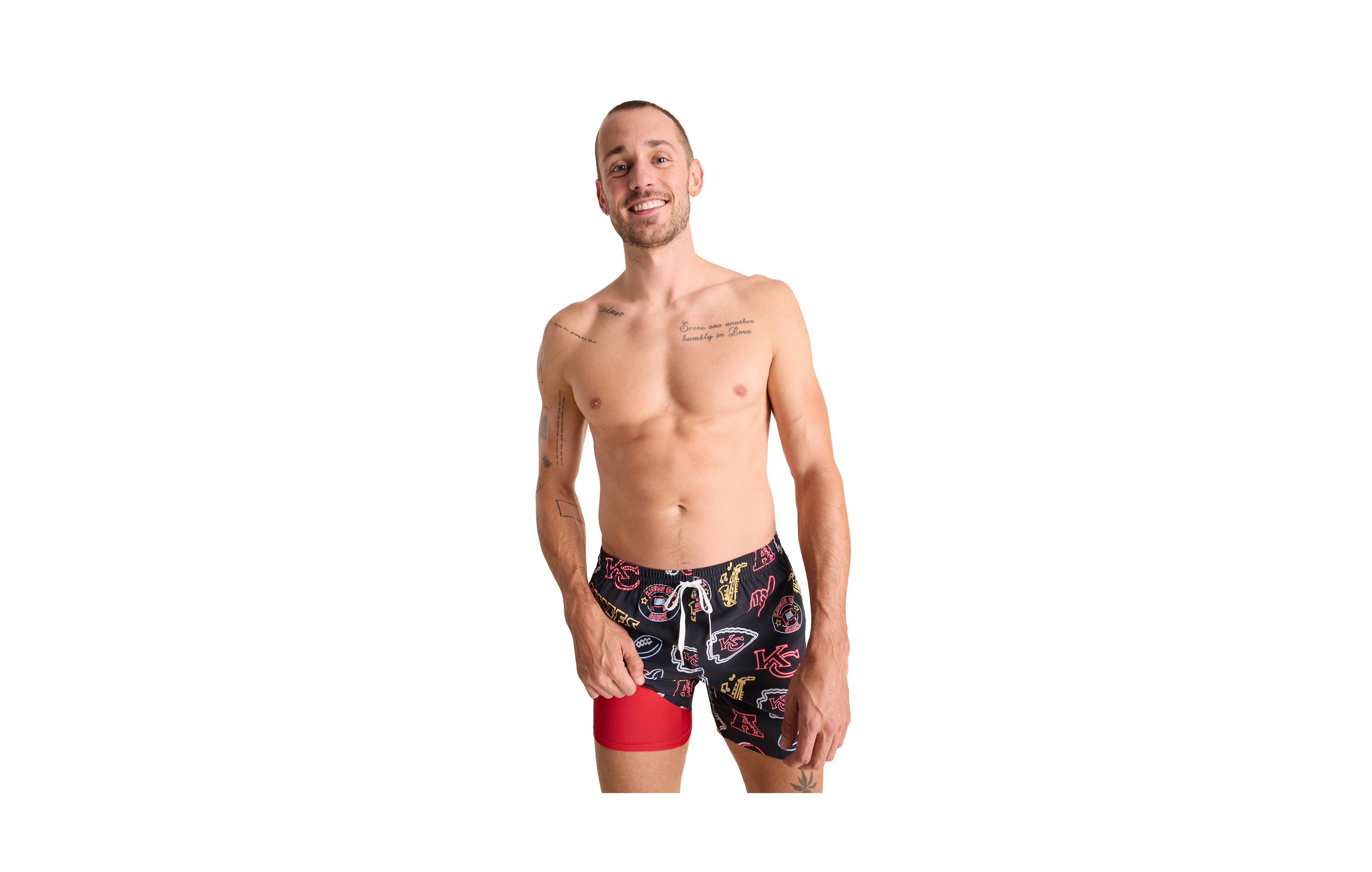 Chubbies Men's 5.5" Black Kansas City Chiefs The Neon Lined Classic Swim Trunks