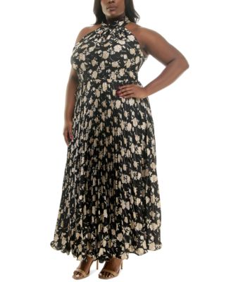 Plus Size Pleated Chiffon Fit & Flare Dress