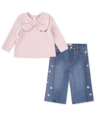 Levi's