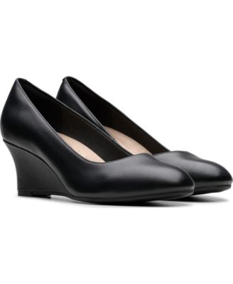 Women's Collection Olivette Cultured Pearl Pumps