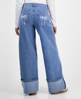 Juniors' High-Rise Cuffed Bow-Embroidery Jeans 