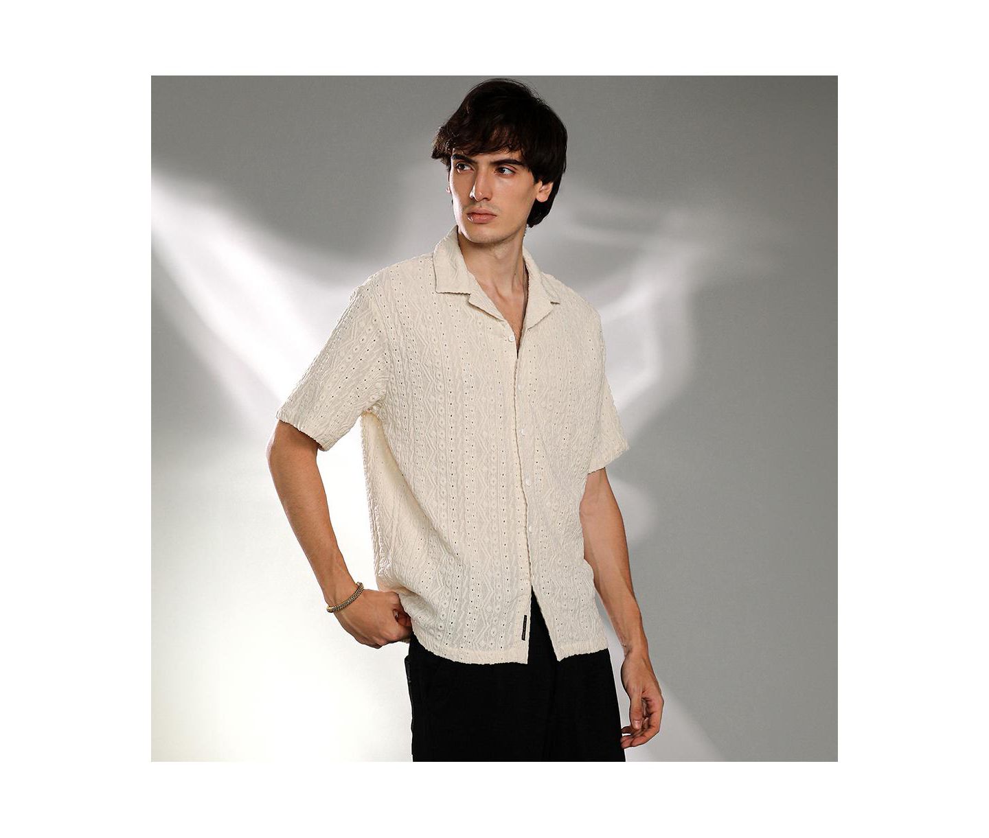 Мужская рубашка Cahoot Campus Sutra Off-White Aztec-Textured, цвет: Белый — фото 4