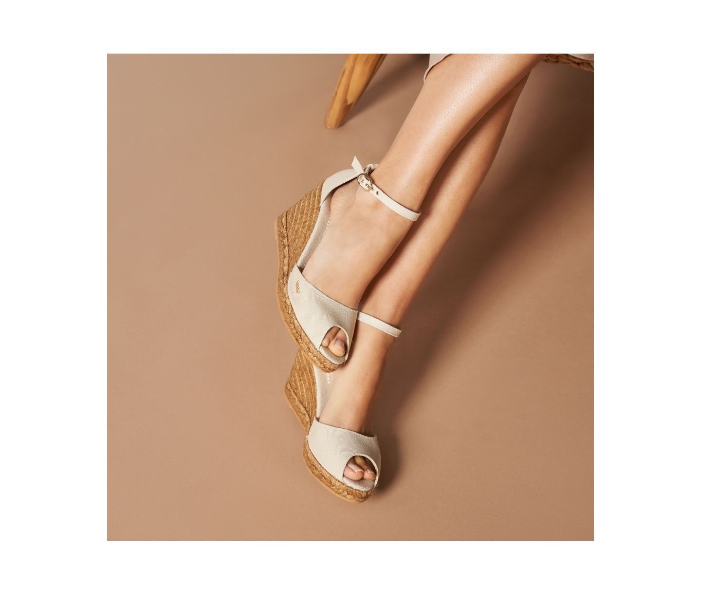 Женские сандалии VISCATA Aiguafreda Canvas Espadrille Sandal Wedges, цвет: Бежевый — фото 6